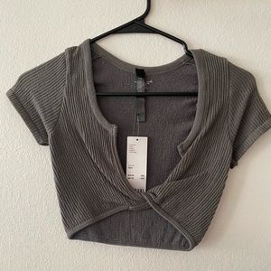 Urban outfitters v-neck crop top short sleeve